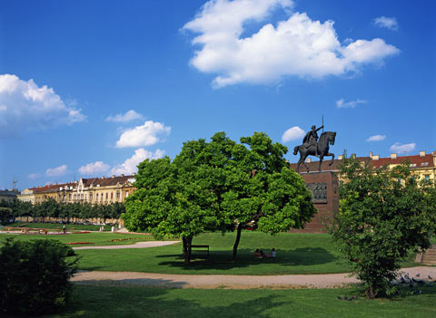 Памятник Короля Томислава в Загребе